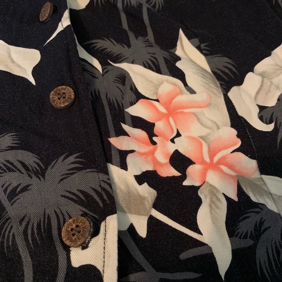 Caribbean Joe Button Up *2 for 20* - Picture 3 of 5